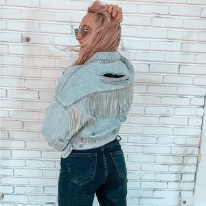 Light Wash Cropped Denim Jacket with Distressed Accents